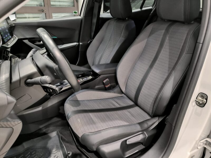 Peugeot 2008 1135 11