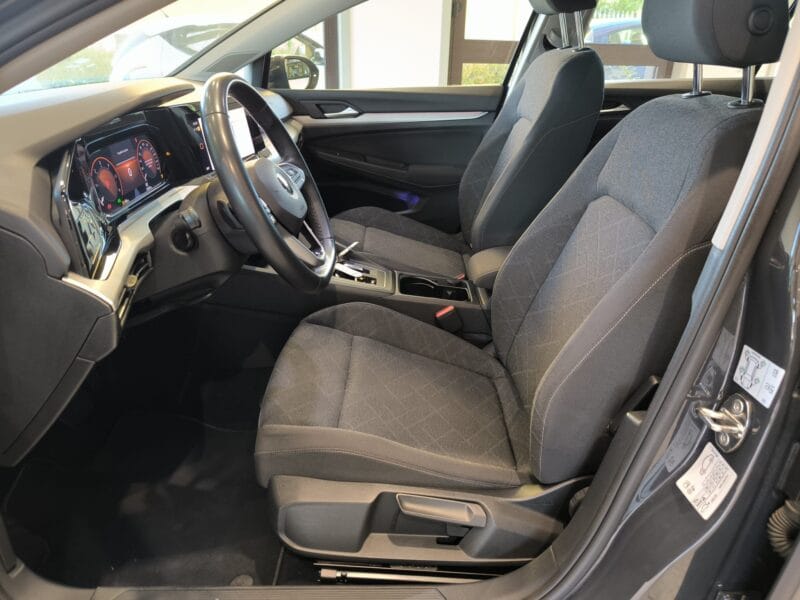 VW Golf 1041 13