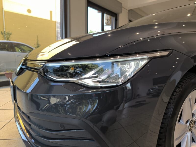 VW Golf 1041 24