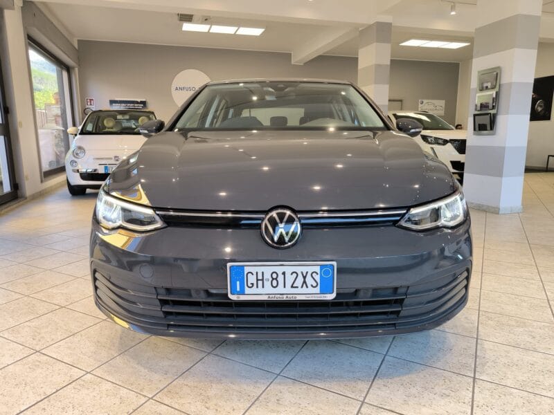 VW Golf 1041 26