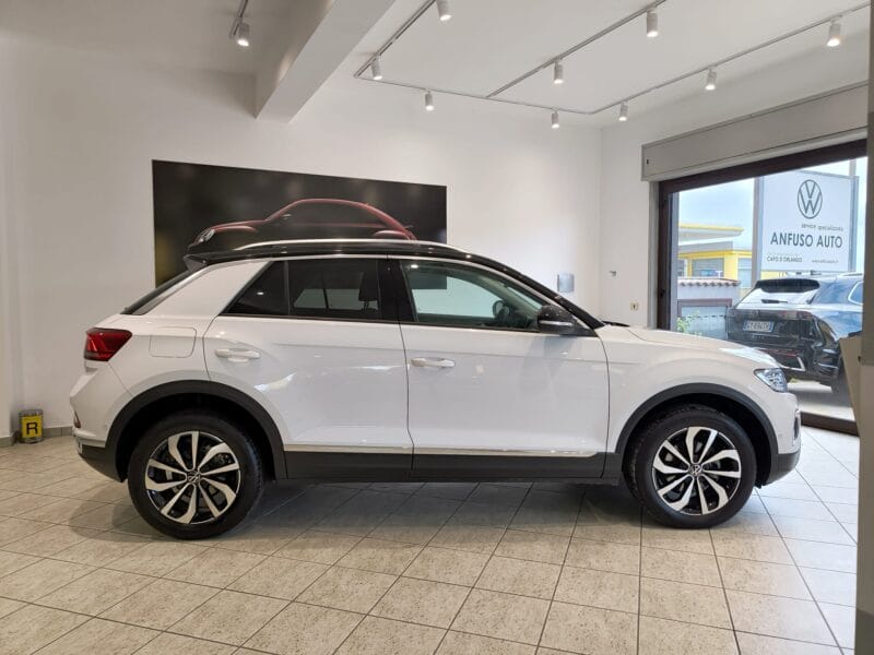 VW T-Roc 1085 08