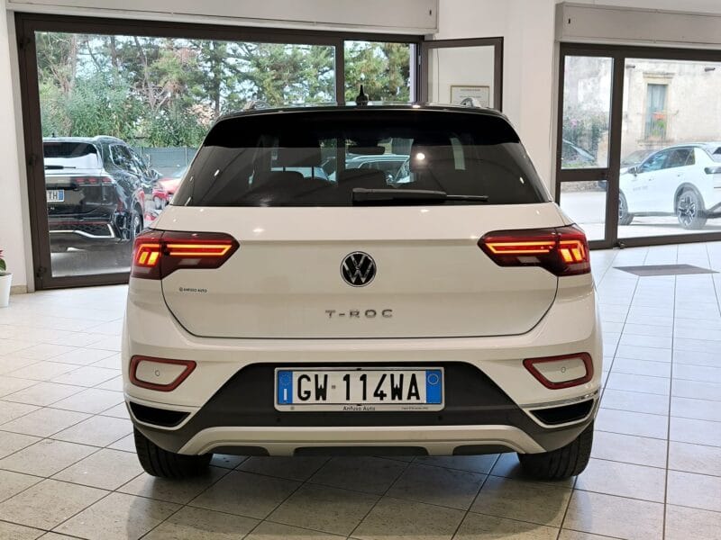 VW T-Roc 1085 09