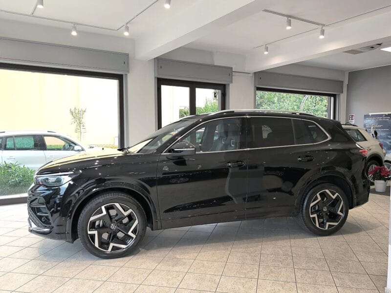 VW Tiguan 1107 23