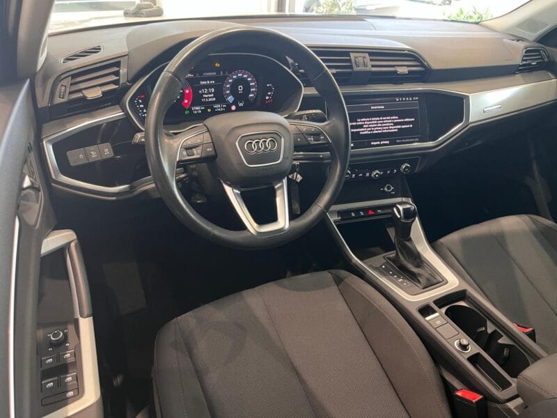 Audi Q3 1413 22