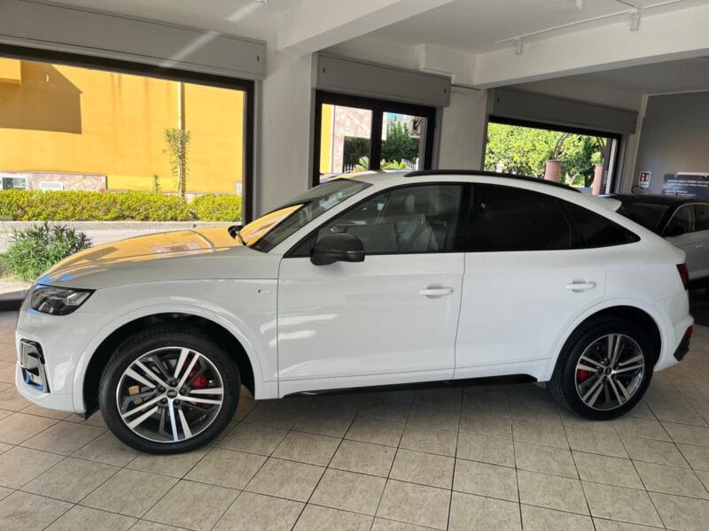 Audi Q5 Sportback 1346 1732