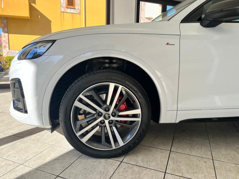 Audi Q5 Sportback 1346 1740