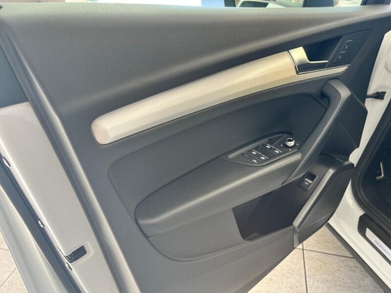 Audi Q5 Sportback 1346 1741