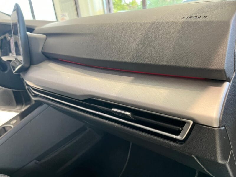 VW Golf 1694 04