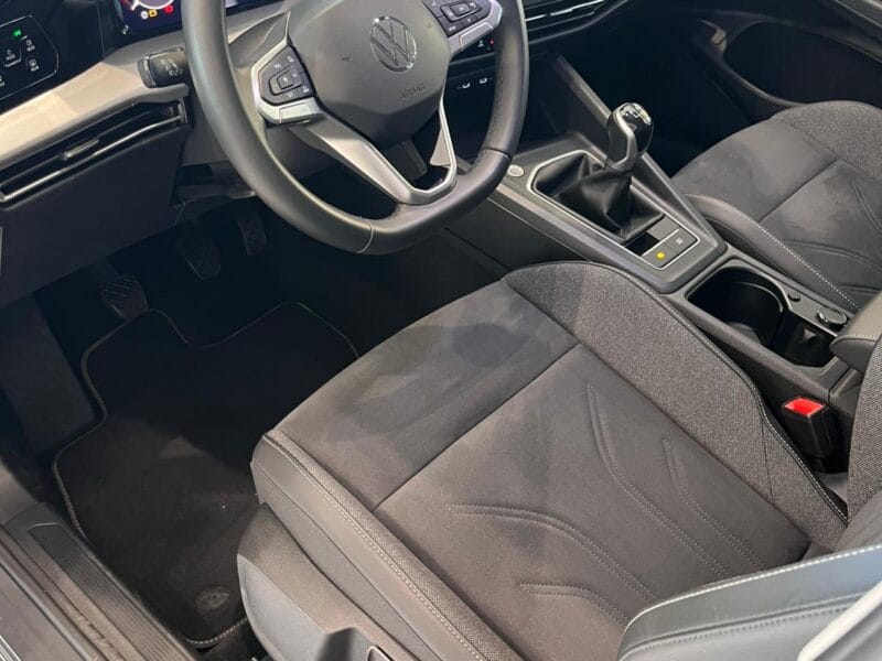 VW Golf 1694 09