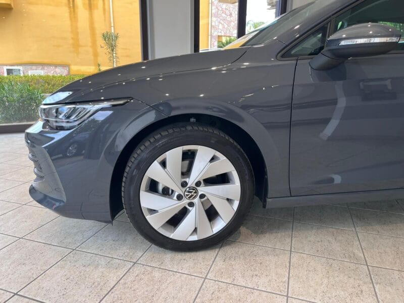 VW Golf 1694 20