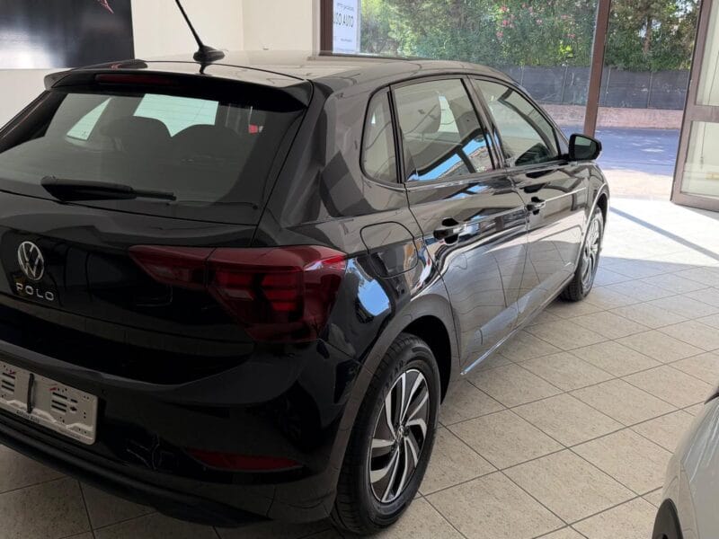 Volkswagen Polo 2003 2070