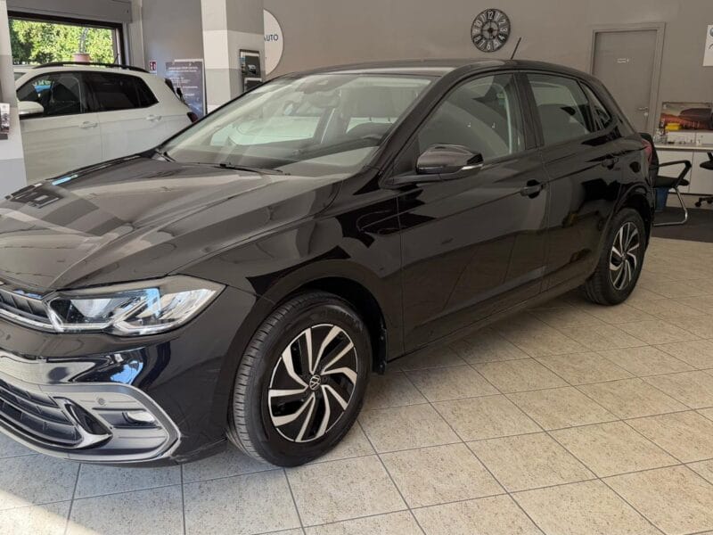 Volkswagen Polo 2003 2074