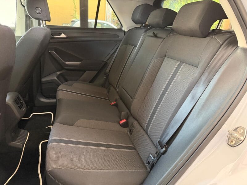 Volkswagen T-Roc 1966 1979
