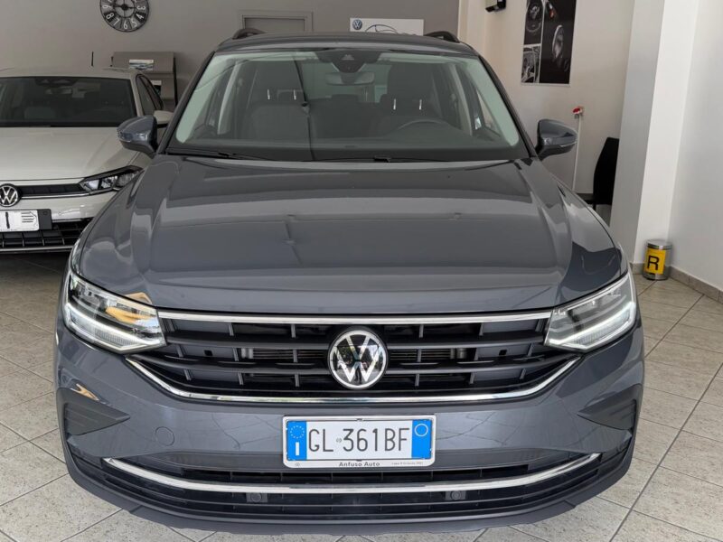 VW Tiguan 2116 2265