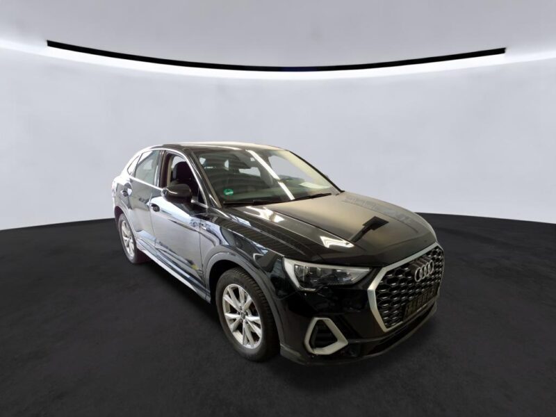 Audi Q3 Sportback 2205 2208